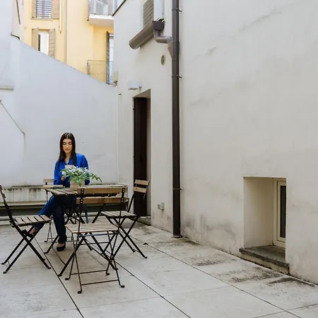 Διαμέρισμα Yourbanflat Piazza Dei Signori 1 *