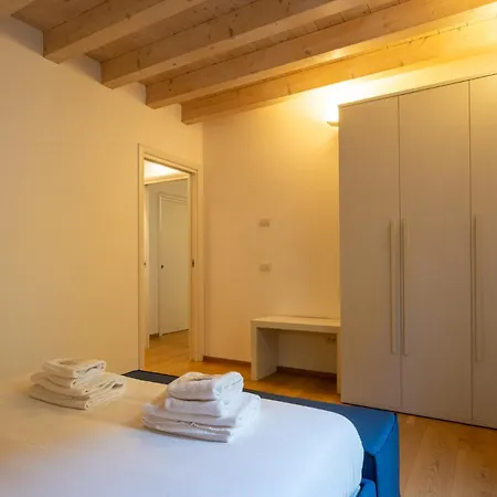 Yourbanflat Piazza Dei Signori 1 Pádua