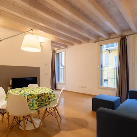 Apartment Yourbanflat Piazza Dei Signori 1 Padova